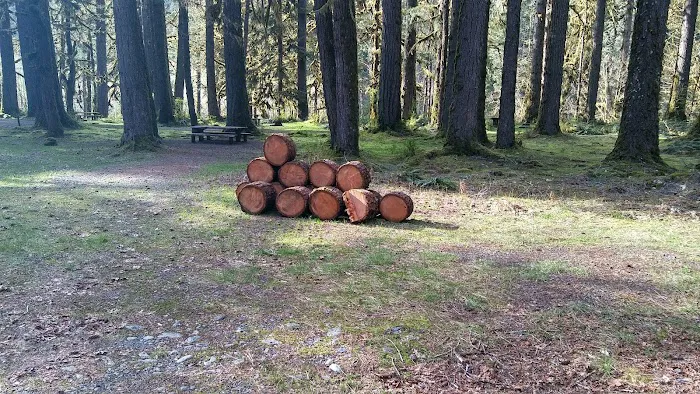 Graves Creek Campground Picture 3