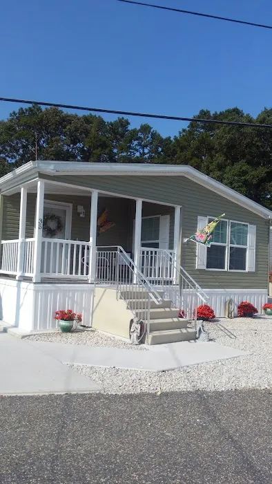 Shore Acres Mobile Home Park Picture 2