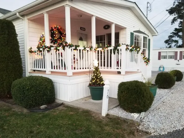 Shore Acres Mobile Home Park Picture 7