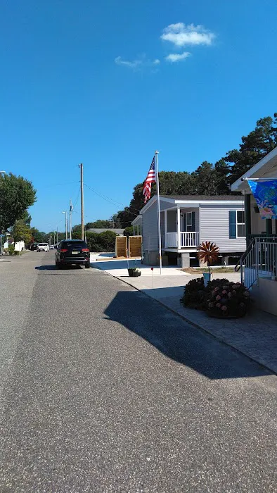 Shore Acres Mobile Home Park Picture 5