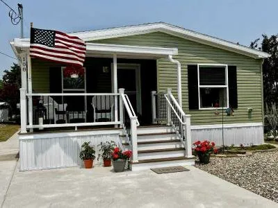 Shore Acres Mobile Home Park Picture 9