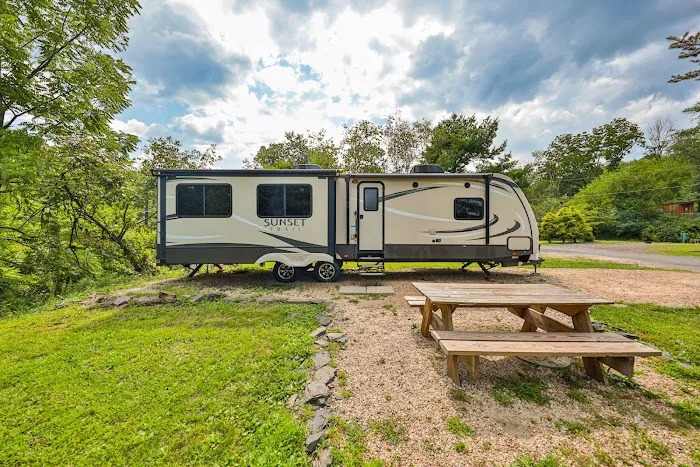 Pocono Point RV & Campground Picture 4