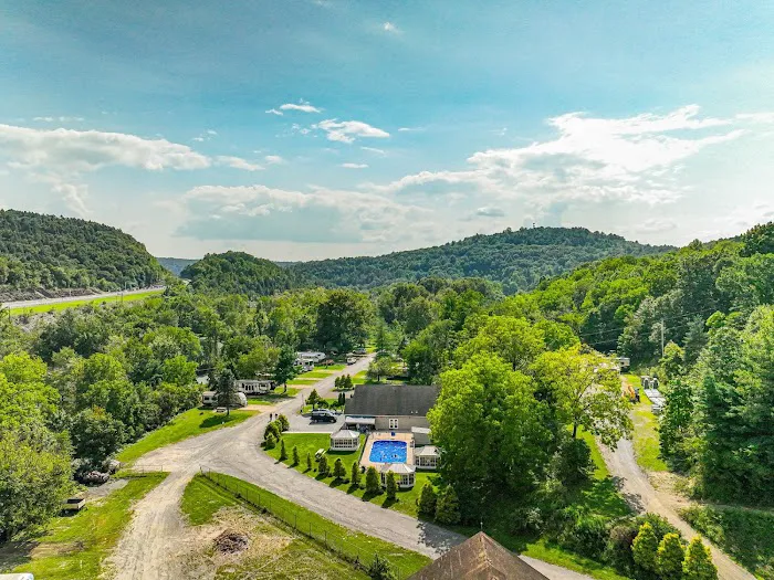 Pocono Point RV & Campground Picture 1