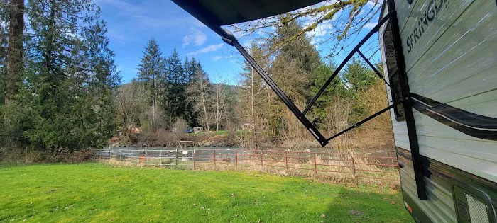 The Creek Glamping Picture 9