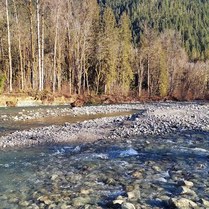 Cascade River Retreat Picture 1