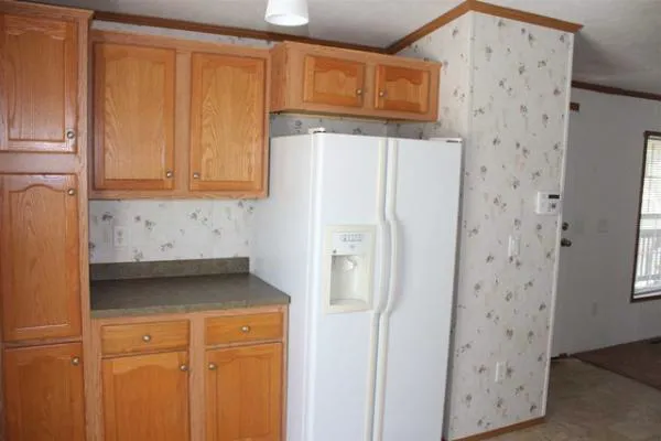 Post Road Mobile Home Park Picture 4