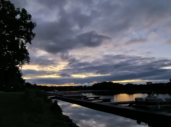 Arrowhead Marina & RV Park Picture 2