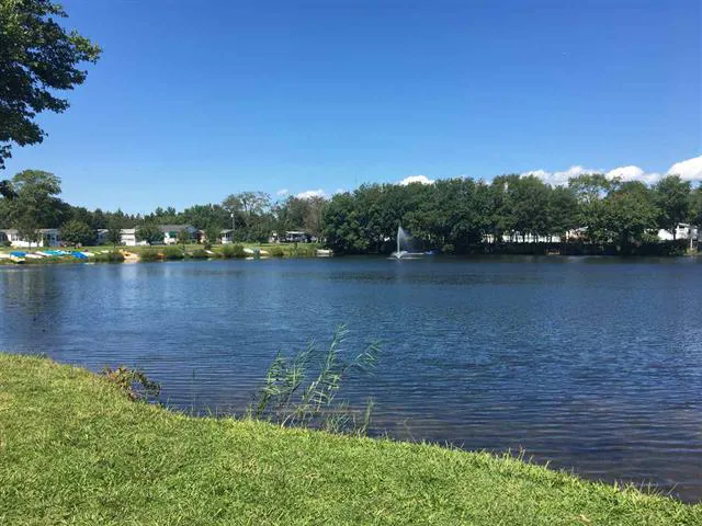 Garden Lake Park & Sales Picture 2