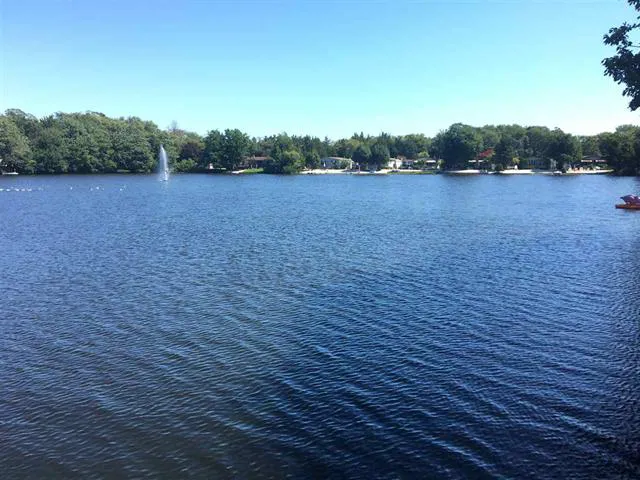 Garden Lake Park & Sales Picture 10