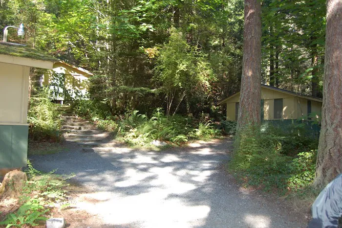 Cornet Bay Resident Group Camp Picture 9