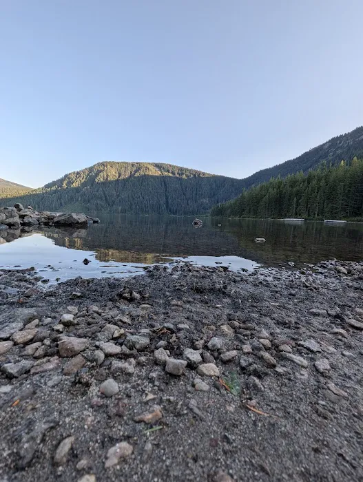 Walupt Lake Campground Picture 1