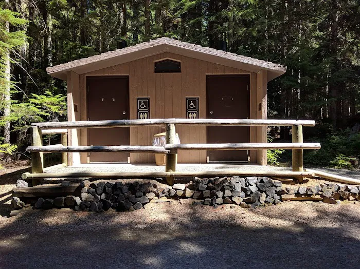 Walupt Lake Campground Picture 4