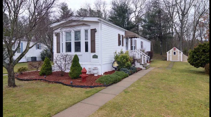 VILLAGE AT WORDENS POND CLUB HOUSE Picture 1