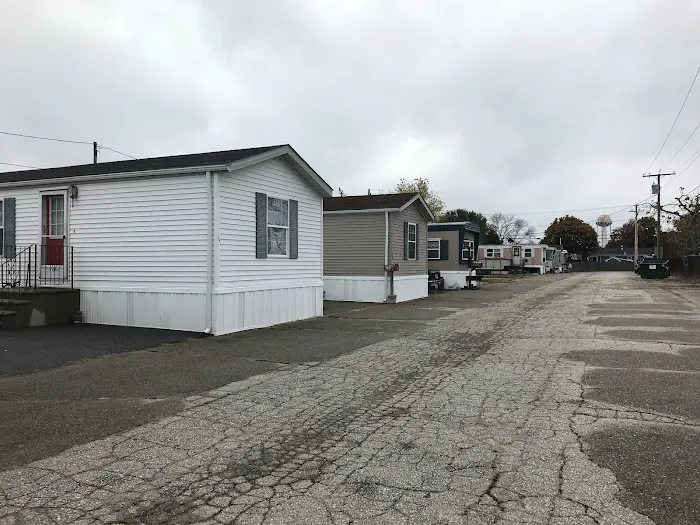 Gansett Mobile Home Park Picture 5