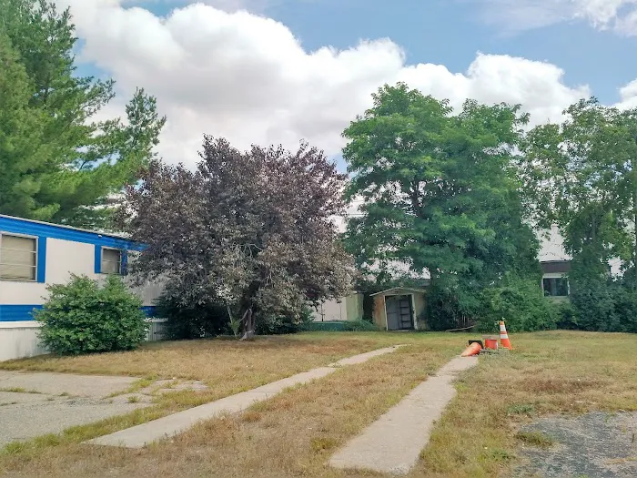 Gansett Mobile Home Park Picture 1