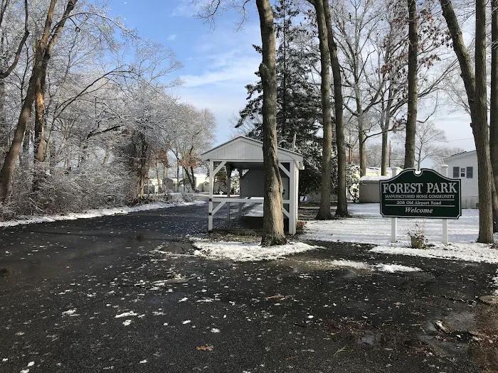 Forest Park Manufactured Home Community Picture 2