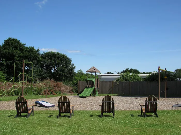 Meadowlark Mobile Home & RV Park Picture 2