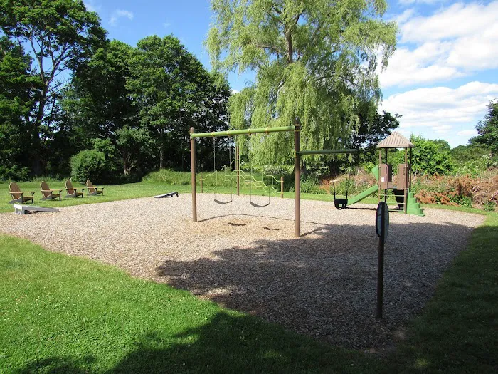 Meadowlark Mobile Home & RV Park Picture 9