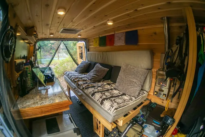 Saratoga Hills Manufactured Home Community Picture 2