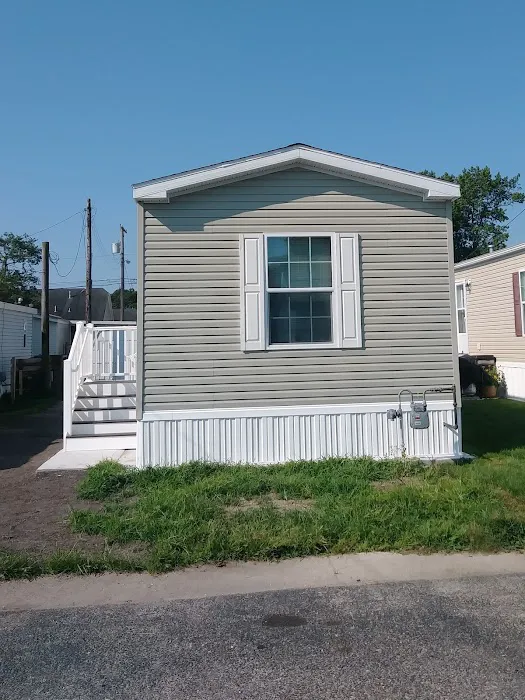 Grande Woods South Manufactured Home Community Picture 6