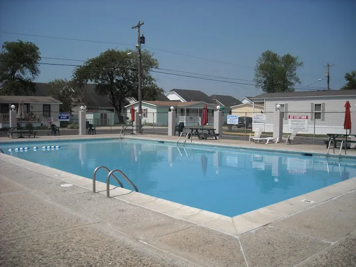 Grande Woods South Manufactured Home Community Picture 9