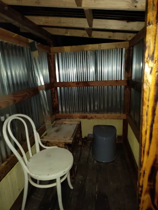 Rock Bottom Campsites Picture 5