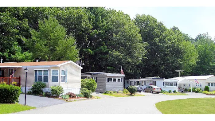 Chelmsford Commons Manufactured Home Community Picture 6