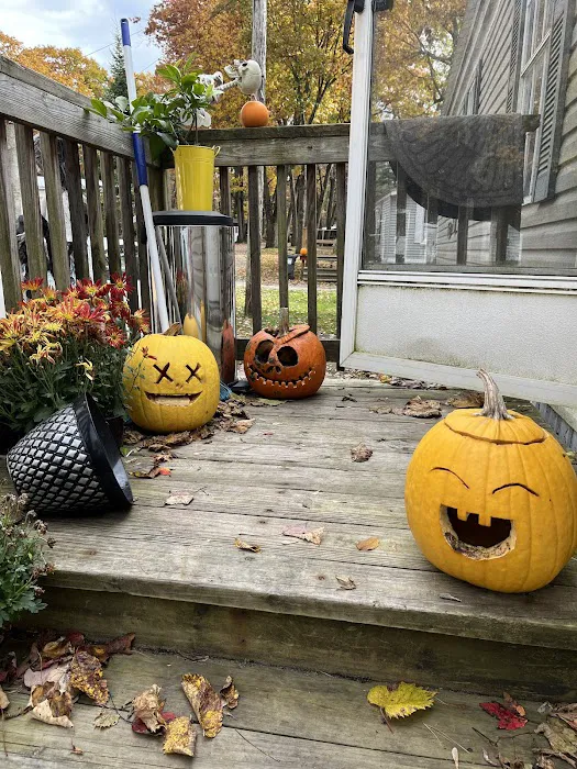 Ko-Z Mobile Home Park Picture 3