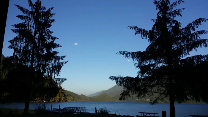 Log Cabin Resort-Campground Picture 9