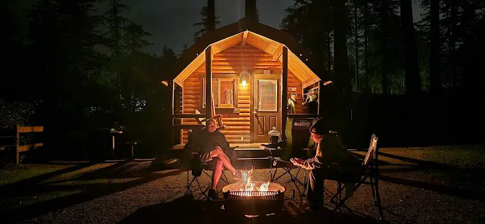 Cabins Picture 7