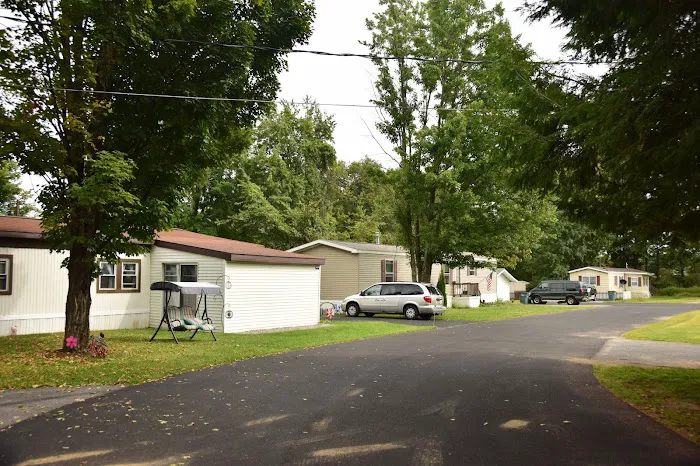 Park D' Antoine Manufactured Home Community Picture 6