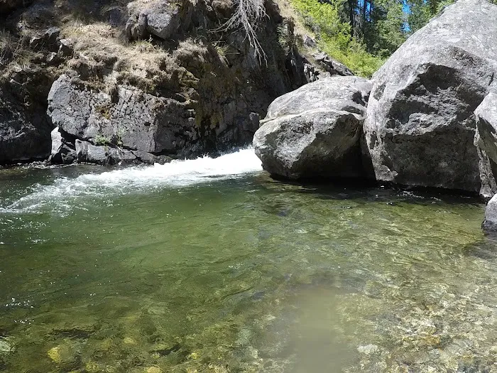 Pine Flats Campground Picture 9