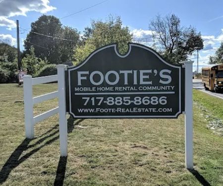 Footie's Real Estate