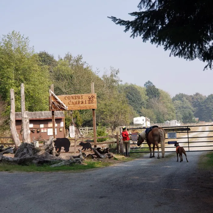 Cowboy Campsite Private Equine/Membership Picture 1