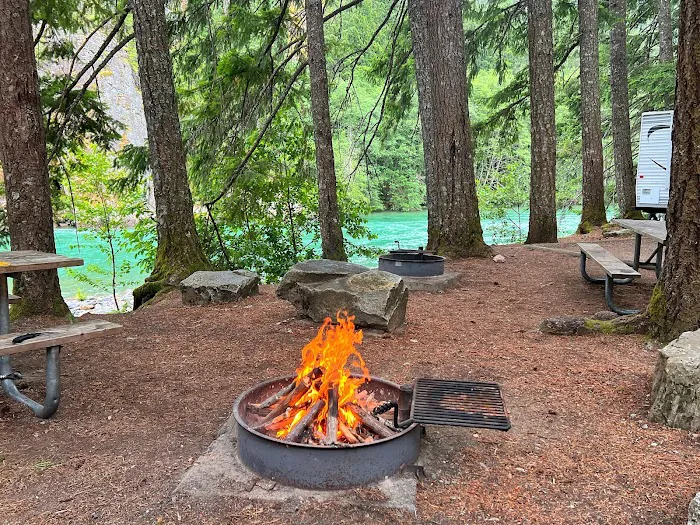 Gorge Lake Campground Picture 9