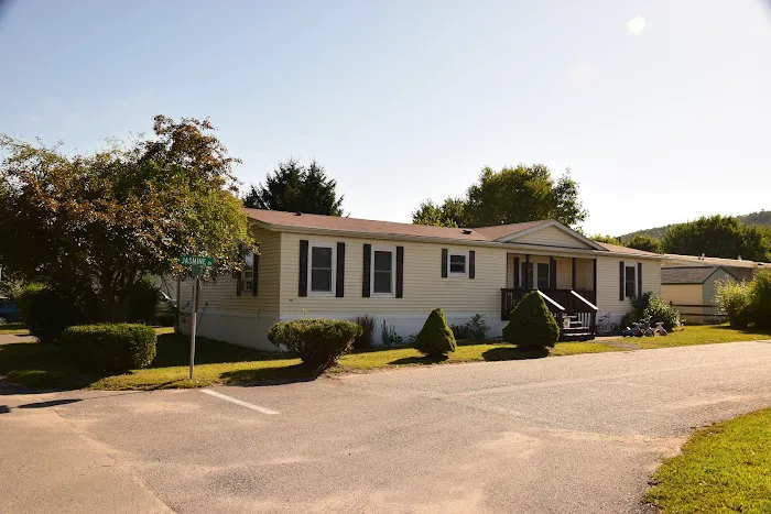 Huguenot Estates Manufactured Home Community Picture 1