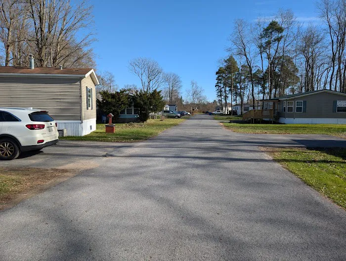 Green Mansion Manufactured Housing Community Picture 3