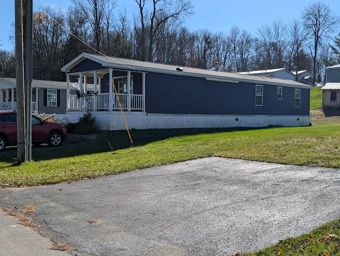 Twin Ponds Manufactured Housing Community Picture 8