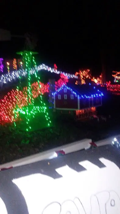 Colonial Estates Community Picture 10