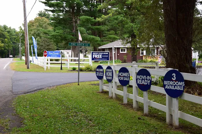 Pine Haven Manufactured Home Community Picture 6