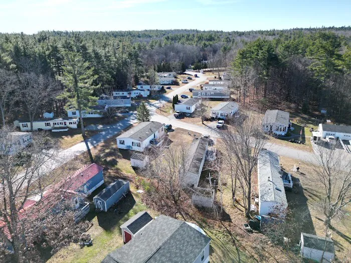 Barrington Estates Mobile Home Park Picture 1
