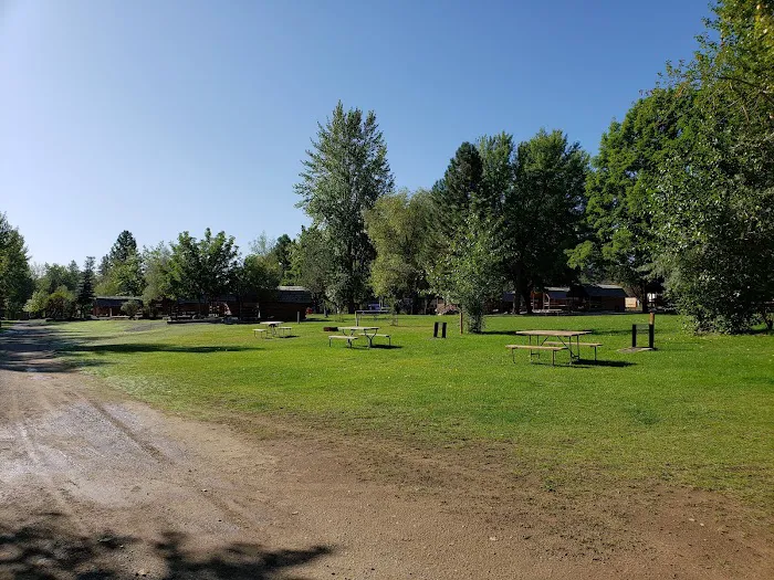 Winthrop / N. Cascades National Park KOA Holiday Picture 6