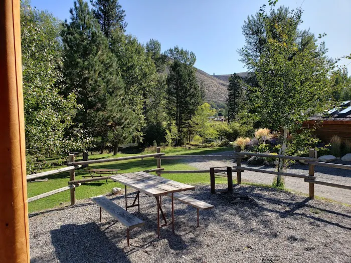 Winthrop / N. Cascades National Park KOA Holiday Picture 9