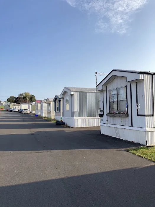 Lemoyne Village Mobile Home Community Picture 1