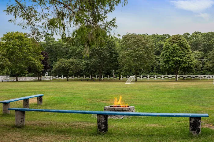 Sun Retreats Peters Pond Picture 3