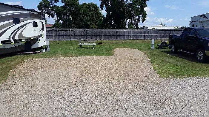 Duval's RV Park Picture 10