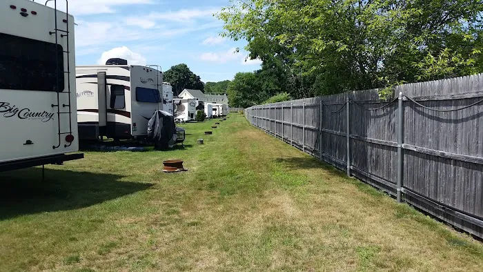 Duval's RV Park Picture 12
