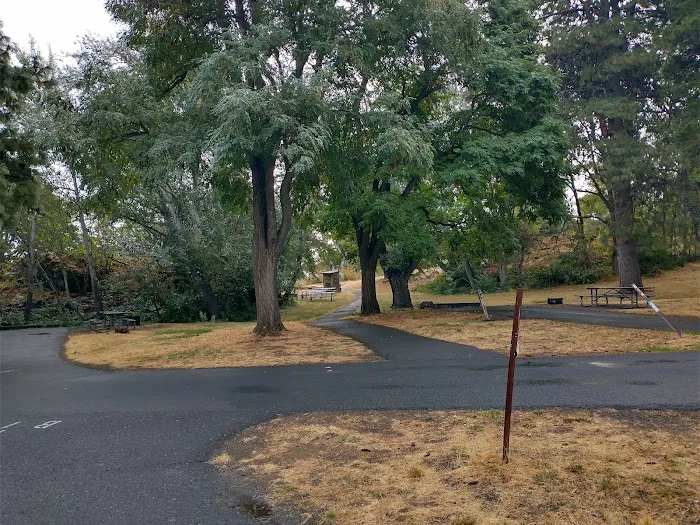 Memaloose State Park Campground Picture 6
