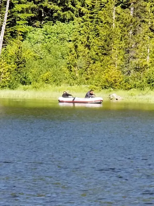 Rainy Lake Campground Picture 10