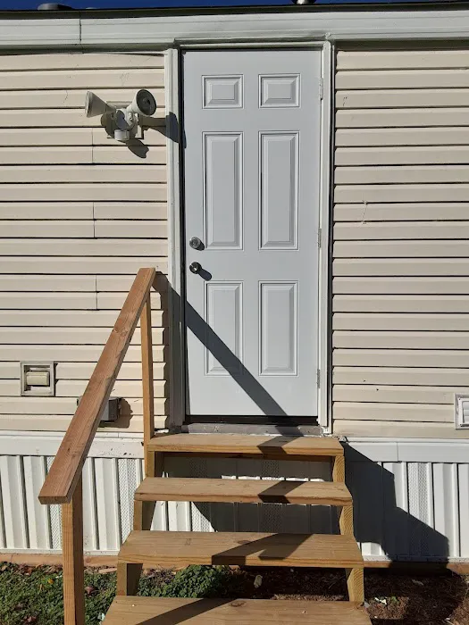 Thompson Manor Picture 9